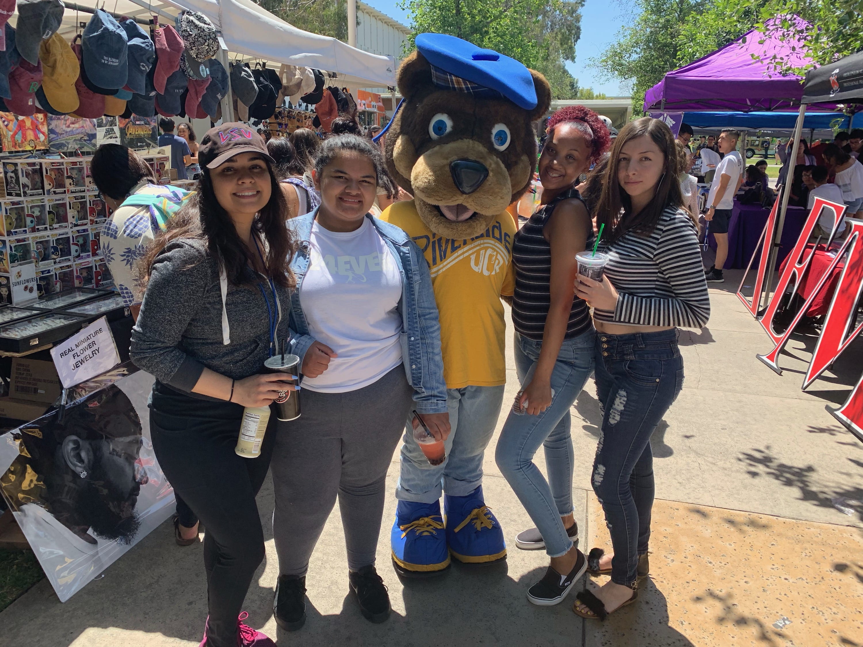 Student Hires UCR Field Trip